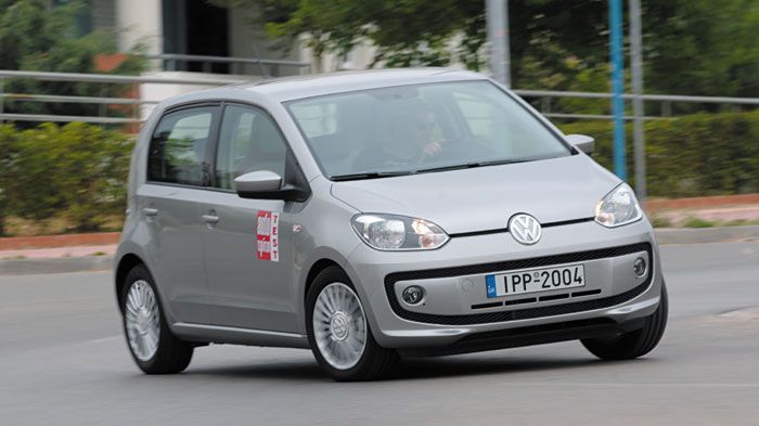 Με μήκος, που μόλις ξεπερνά τα 3,5 μ. το VW up! δείχνει και είναι πιο λιλιπούτειο σε διαστάσεις.